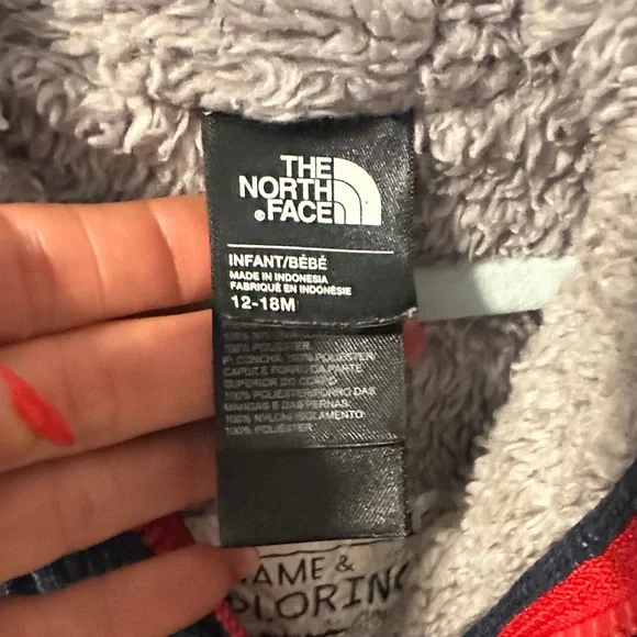 The North Face Kids Quilted Navy Footie with Red Trim - Picture 2 of 2